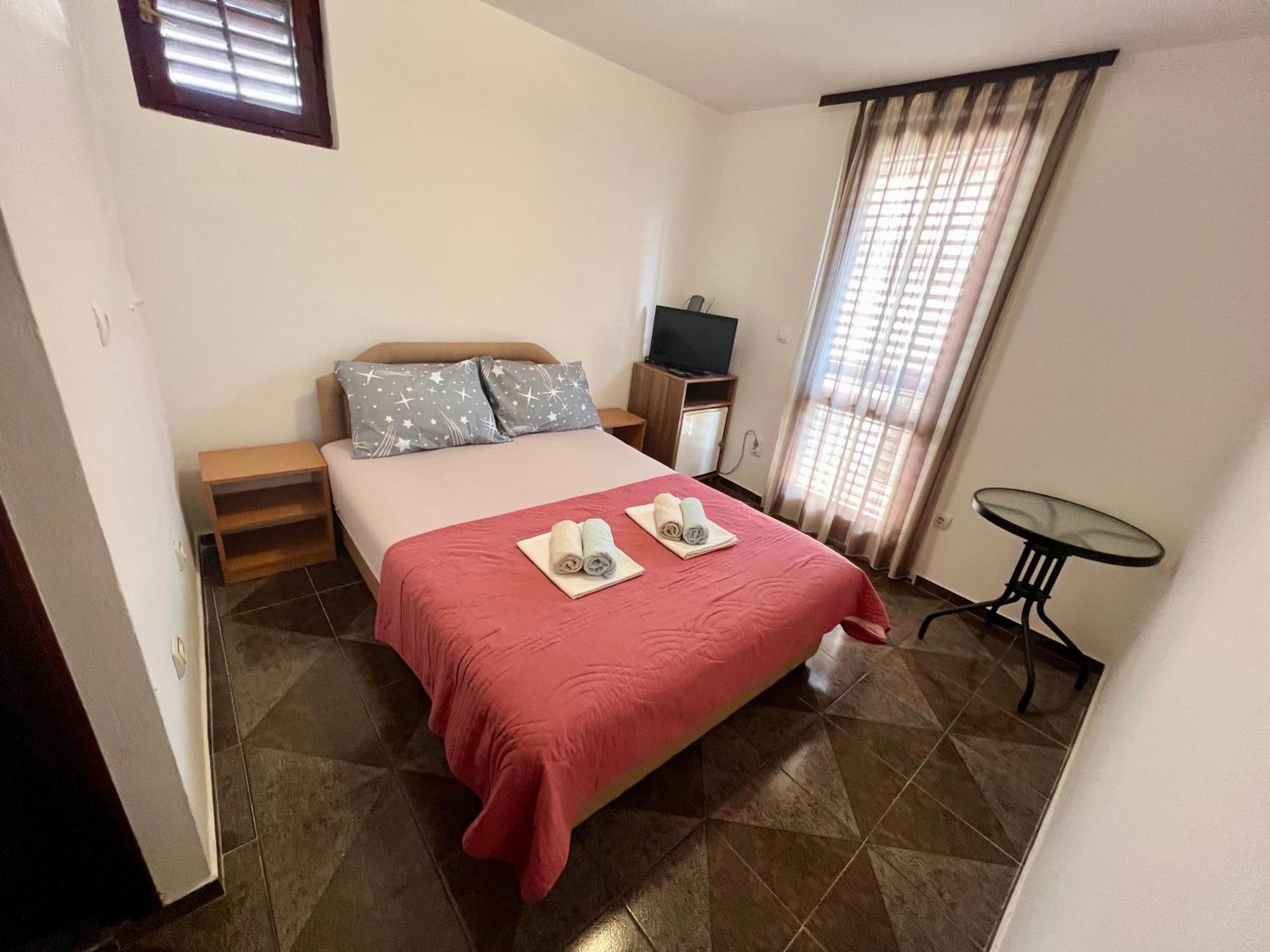 Guesthouse Civovic Бар Екстериор снимка