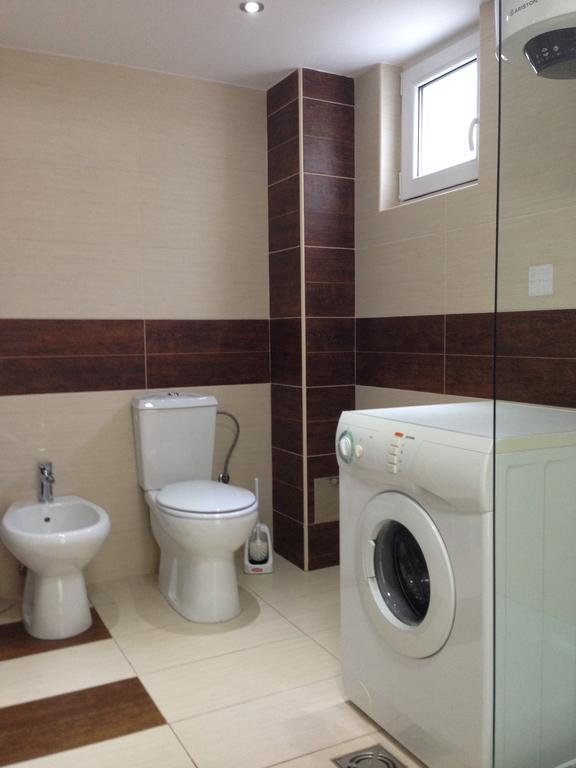 Guesthouse Civovic Бар Стая снимка